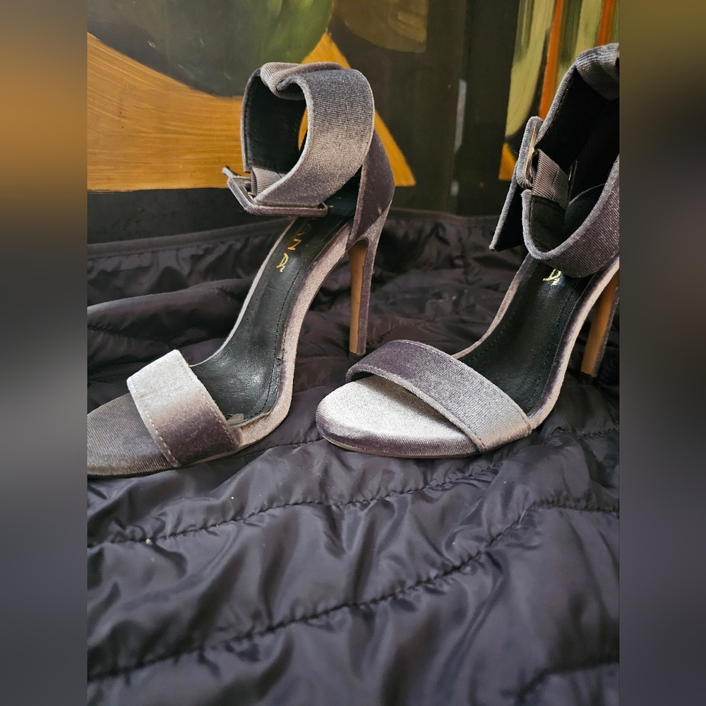 Liliana Heels
